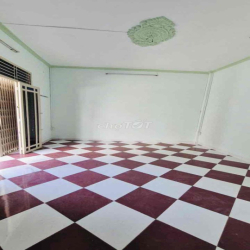 NHÀ MỚI, HẺM XE HƠI SÁT MẶT TIỀN, 1 TRỆT, 1L SÂN THƯỢNG 2P. NGỦ 2WC