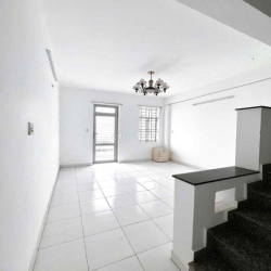 Nhà 2 lầu sân thượng trục chính KDC Hưng Phú 2 ( CTY 8)