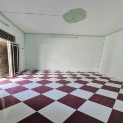 NHÀ MỚI, HẺM XE HƠI SÁT MẶT TIỀN, 1 TRỆT, 1L SÂN THƯỢNG 2P. NGỦ 2WC