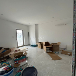 SHOPHOUSE HOÀNG THỊ LOAN MỚI 100%