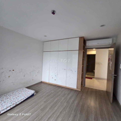 CHO THUÊ CĂN 2PN NỘI THẤT CƠ BẢN VIEW ĐẸP  VINHOMES GRAND PARK Q9