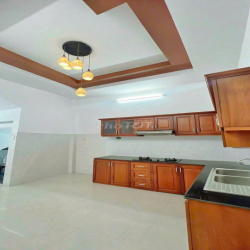 NHÀ VIP LÊ VĂN SỸ , 339/3C Lê Văn Sỹ, Phường 13, Quận 3