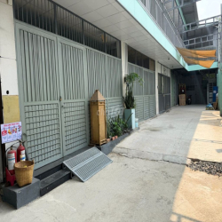 Mặt Bằng Mặt Tiền Xa Lộ Hà Nội gần Cầu Rạch Chiếc Quận 2