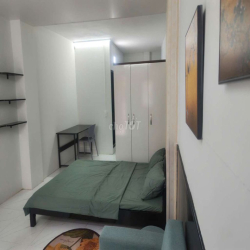 Studio tầng 1 Nguyễn Đức Cảnh cực tiện ra vào