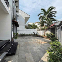⭕️HÓT! Cho thuê Biệt Thự 305m2, Sân Vườn view 3 mặt thoáng, 4PN giá tốt