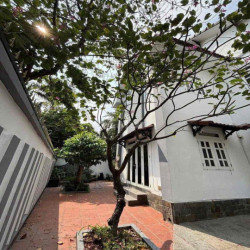 ⭕️HÓT! Cho thuê Biệt Thự 305m2, Sân Vườn view 3 mặt thoáng, 4PN giá tốt