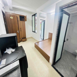 Cho thuê Studio Cầu Giấy 28 m2 Thang máy PCCC