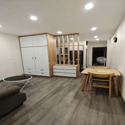 CHDV full nội thất, trung tâm Ba đình, có thang máy, chính chủ
