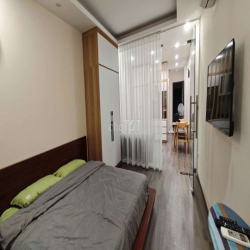 CHDV full nội thất, trung tâm Ba đình, có thang máy, chính chủ