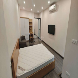 CHDV full nội thất, trung tâm Ba đình, có thang máy, chính chủ