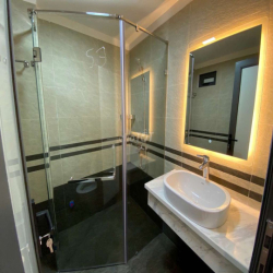 CHDV full nội thất, trung tâm Ba đình, có thang máy, chính chủ