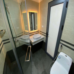 CHDV full nội thất, trung tâm Ba đình, có thang máy, chính chủ
