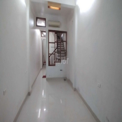 🏡 CHO THUÊ NHÀ NGỌC THỤY 52m²x4T – Ô TÔ ĐỖ CỬA NGÀY ĐÊM  – GIÁ 12TR