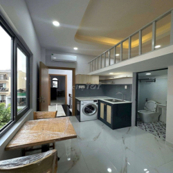 CHÍNH CHỦ CHO THUÊ PHÒNG GÁC SIÊU RỘNG CỬA SỔ TRỜI GẦN NGÃ TƯ HÀNGXANH