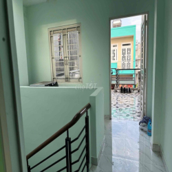 Nhà 3 phòng ngủ hẻm 47 Trường Lưu, Q.9
