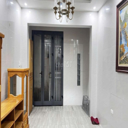 Cho thuê nhà ngõ 196 Thanh Đàm - Vĩnh Hưng - 42m2-3 ngủ