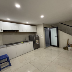 Cho thuê nhà 4 tầng ngõ phố Lê Gia Định DTSD 72m2