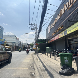 Cho thuê siêu mặt tiền đường đỗ Xuân hợp quận 9 cũ