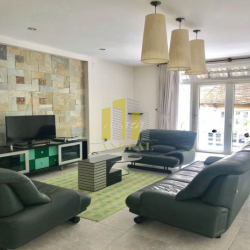 Biệt thự Thảo Điền có Hồ Bơi- Gần trường BIS giá thuê 3500usd gồm thuế