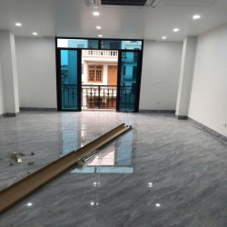 nhà phân lô trung yên 130m x5T ô tô đỗ cửa