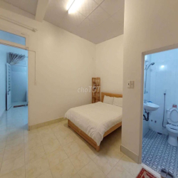 Phòng trọ sân vườn trung tâm thành phố cho thuê ngày/tháng