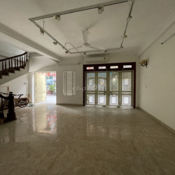 Mặt bằng đẹp Tây Hồ, ngõ ô tô 2 chiều – giá tốt