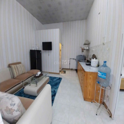 Phòng trọ sân vườn trung tâm thành phố cho thuê ngày/tháng