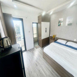 Cho Thuê Phòng Ban Công Full Nội Thất Đường Trường Sa, Quận 3