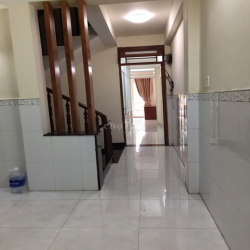 Cho thuê nguyên tầng căn đẹp gần nhà ga T3 Cộng Hoa