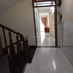 Cho thuê nguyên tầng căn đẹp gần nhà ga T3 Cộng Hoa