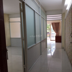 Cho thuê nguyên tầng căn đẹp gần nhà ga T3 Cộng Hoa