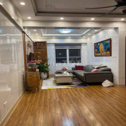 cho thuê căn hộ 2pn Hồng Hà Eco City giá chỉ 4+