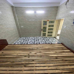 Cho thuê nhà đường Âu Cơ gần ngã Tư Lạc Long Quân - Âu Cơ- 4PN - 3Wc