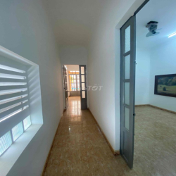 nhà 4m 20 x 25m , đúc 2 lầu , mặt tiền lê đức thọ , p14