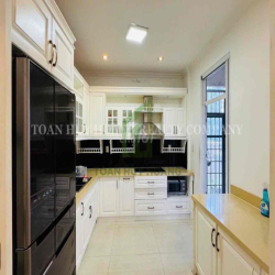 Nhà 3 tầng Phúc Lộc Viên 4PN, full nội thất đẹp