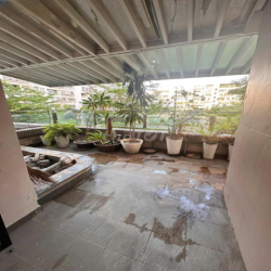 Cho thuê căn hộ Cảnh Đồi 4PN có sân vườn