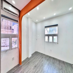 Văn phòng Quận 3, 50m2 giá 15 triệu/tháng tòa nhà mặt tiền Võ Văn Tần