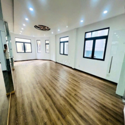 Cần cho thuê nhà Góc 2MT 96A Đặng Thùy Trâm P.13 Q.Bình Thạnh