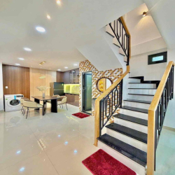 CHo thuê nguyên căn Full Nội Thất Ngay Ngã Tư Phú Nhuận