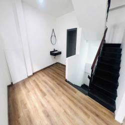 Cần cho thuê nhà Góc 2MT 96A Đặng Thùy Trâm P.13 Q.Bình Thạnh