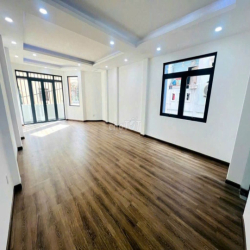 Cần cho thuê nhà Góc 2MT 96A Đặng Thùy Trâm P.13 Q.Bình Thạnh