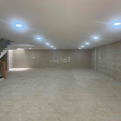 Cho thuê nhà 1 hầm, 1 trệt, 4 lầu, thang máy ở Vạn Phúc