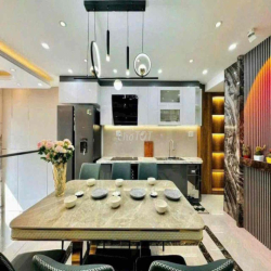 CHO THUÊ NHÀ NGUYÊN CĂN CÓ THANG MÁY FULL NỘI THẤT THỐNG NHẤT P10