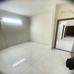 CHO THUÊ NHANH CĂN HỘ 3PN TẠI GREEN RIVER - Q8