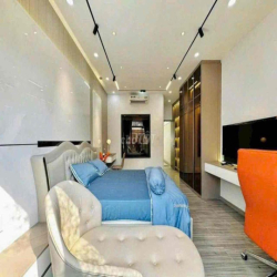 CHO THUÊ NHÀ NGUYÊN CĂN CÓ THANG MÁY FULL NỘI THẤT THỐNG NHẤT P10