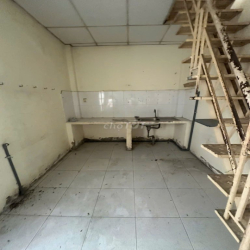 Cho thuê hẻm xe tải khu Phú Thọ Hòa: 4 x 17 M : có điện 3 pha.