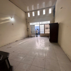 Cho thuê hẻm xe tải khu Phú Thọ Hòa: 4 x 17 M : có điện 3 pha.