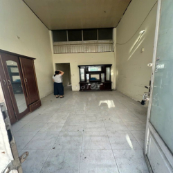 Cho thuê hẻm xe tải khu Phú Thọ Hòa: 4 x 17 M : có điện 3 pha.