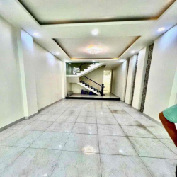 Nhà mt cho thuê 4x20m 2 lầu st 4pn 3wc 13tr