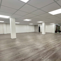 Văn phòng Quận 3, 68m2 giá 25,5 triệu/tháng tòa nhà Nguyễn Đình Chiểu